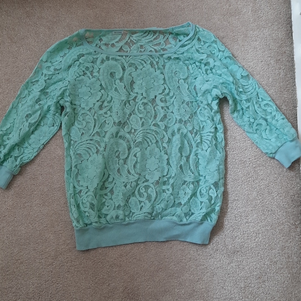 Lace top‎